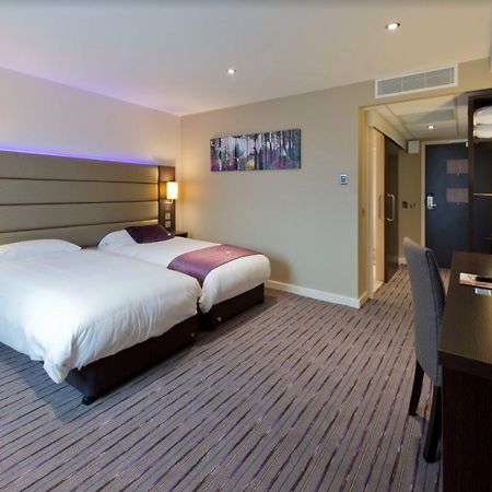 Premier Inn Leeds Headingley Eksteriør billede